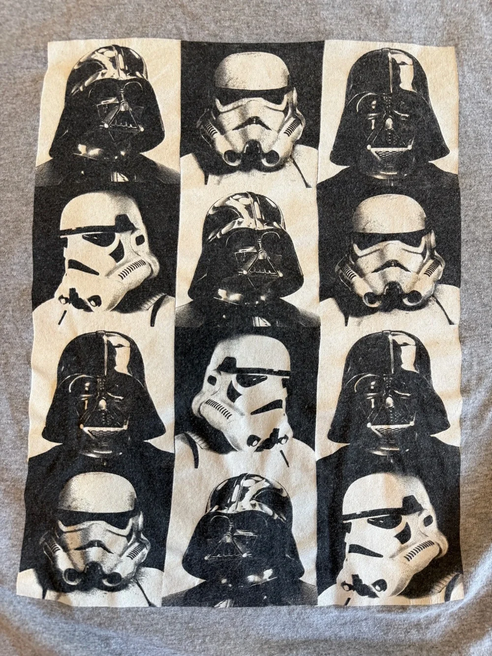 Star Wars Darth Vader & Stormtrooper Graphic T-Shirt – Gray – Size Small